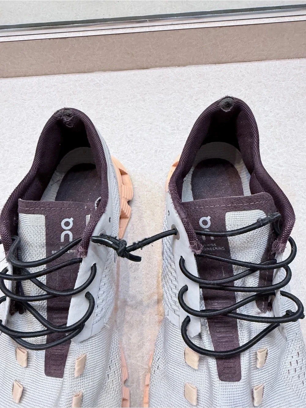 On Running breathable knit